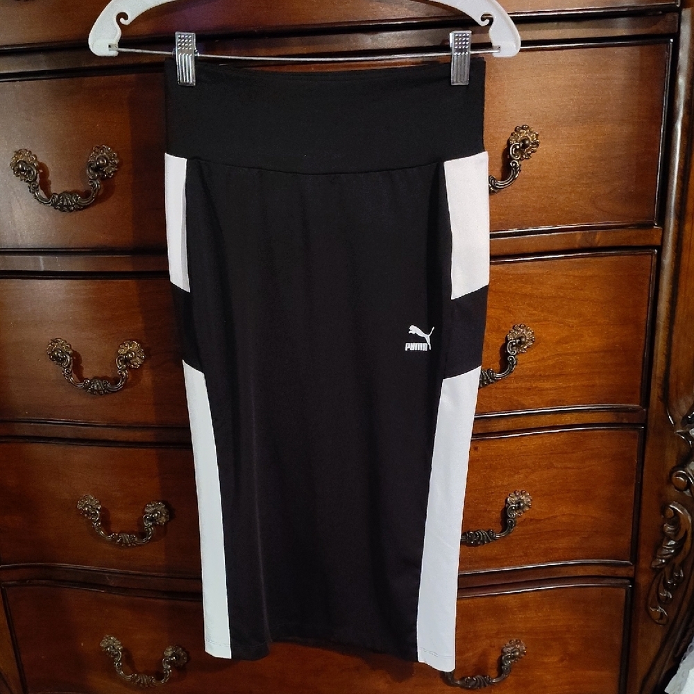 Puma Women's Puma Way SE Black and White Pencil Skirt Sz Small